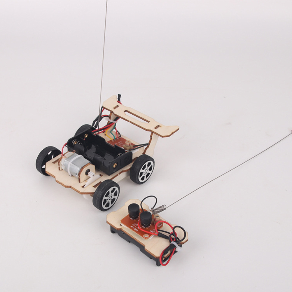 DIY RC Car Model Assemble Kit  - Drone Or Rc Car recension och pris